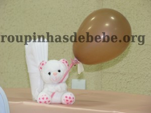 festa marrom e rosa urso com balãozinho