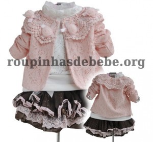 moda inverno infantil casaco rosa com saia